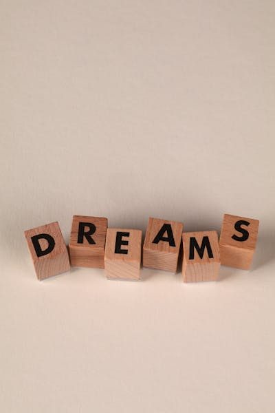 Alphacubes : personnalisez la chambre de vos enfants en bois