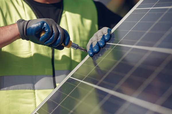 Installation de panneaux photovoltaïques à toulouse : simplifiez-vous la vie !